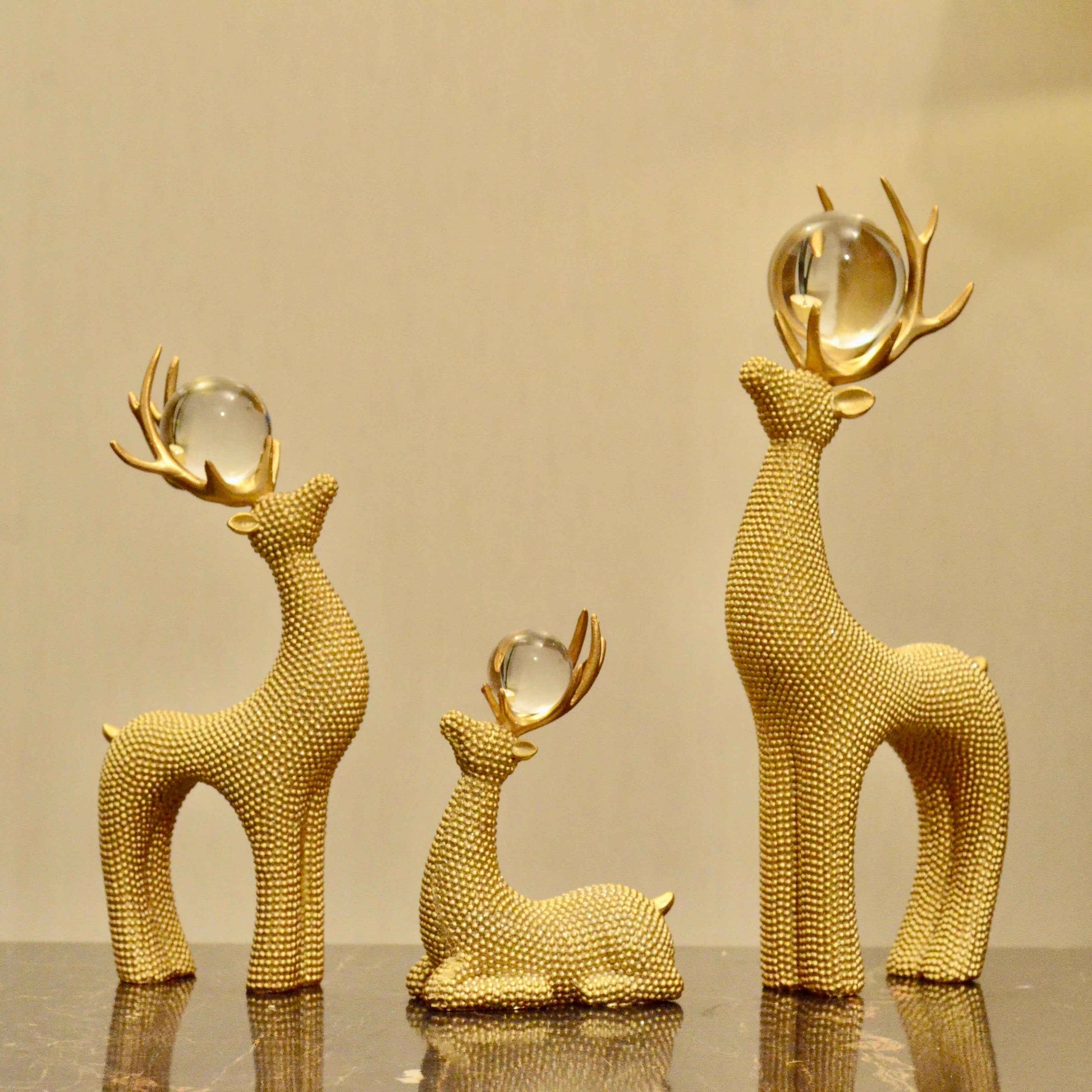 Black Crystal Reindeer Figurines – Premium Textured Finish (Set of 3)