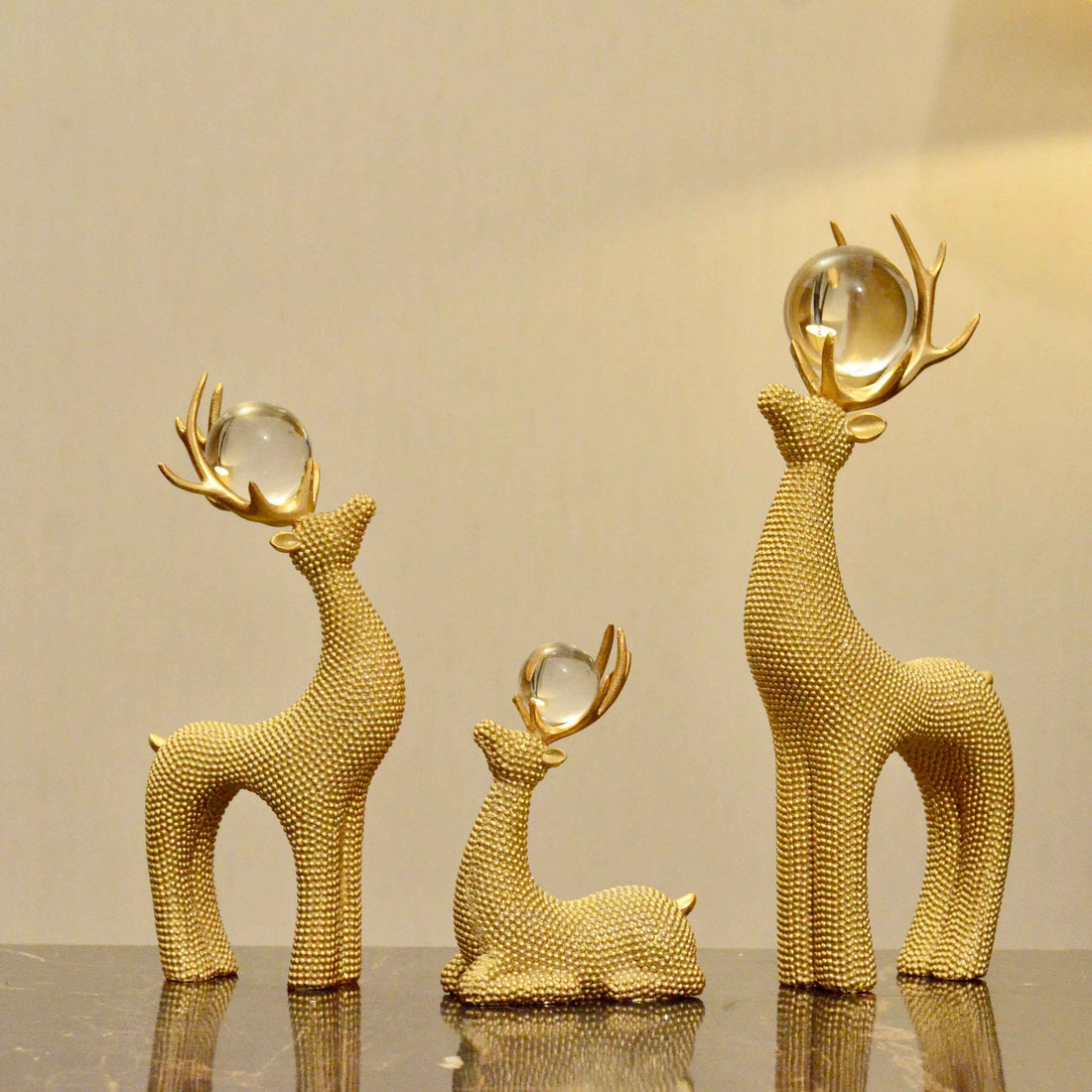 Black Crystal Reindeer Figurines – Premium Textured Finish (Set of 3)