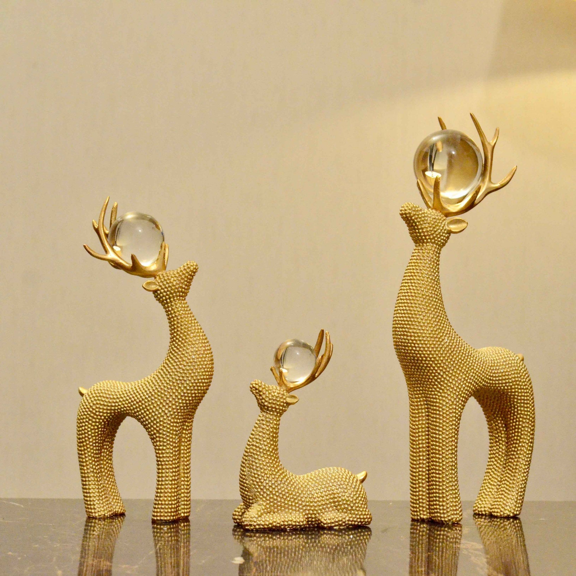 Black Crystal Reindeer Figurines – Premium Textured Finish (Set of 3)