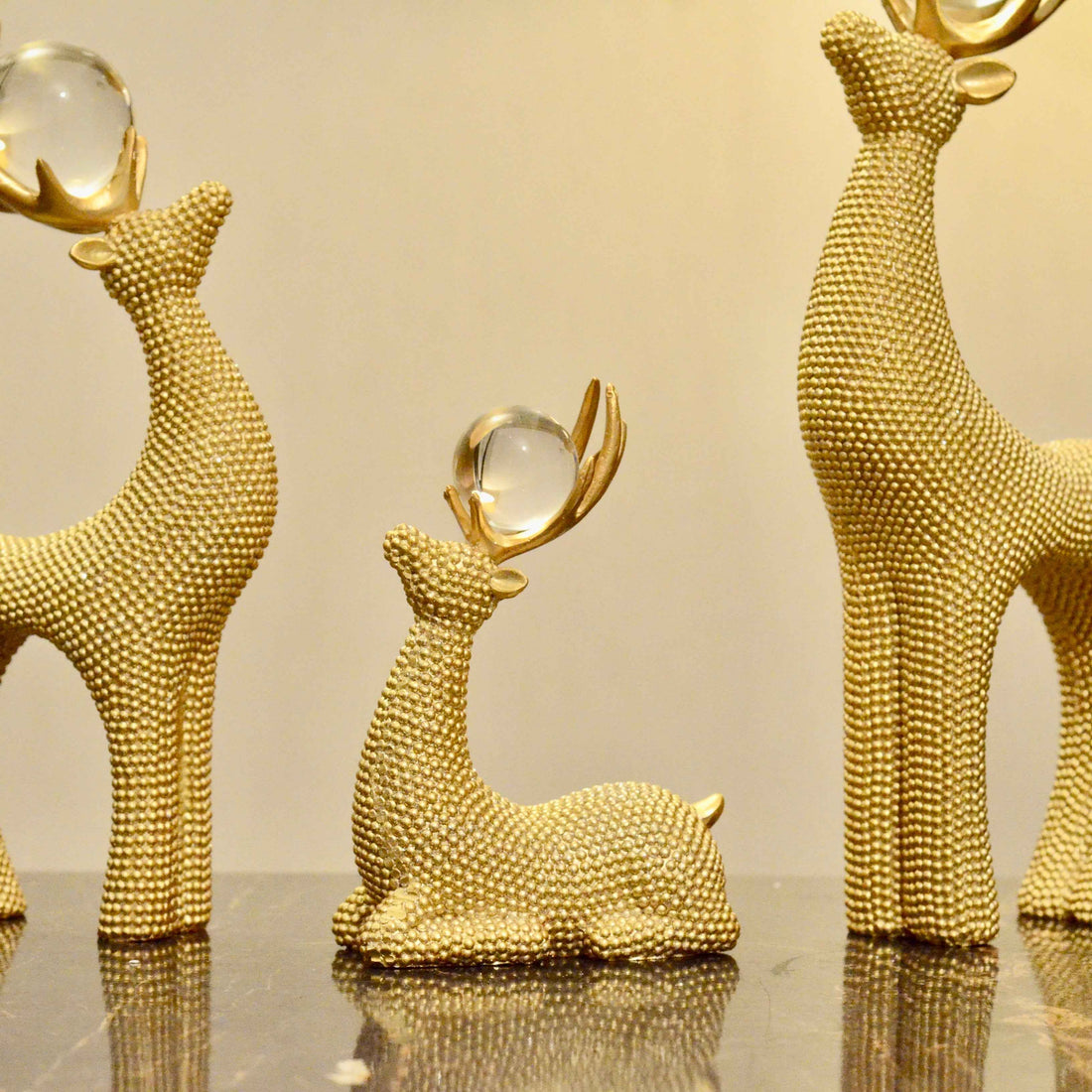 Black Crystal Reindeer Figurines – Premium Textured Finish (Set of 3)