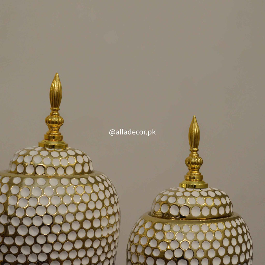 Golden Halo Urn Set