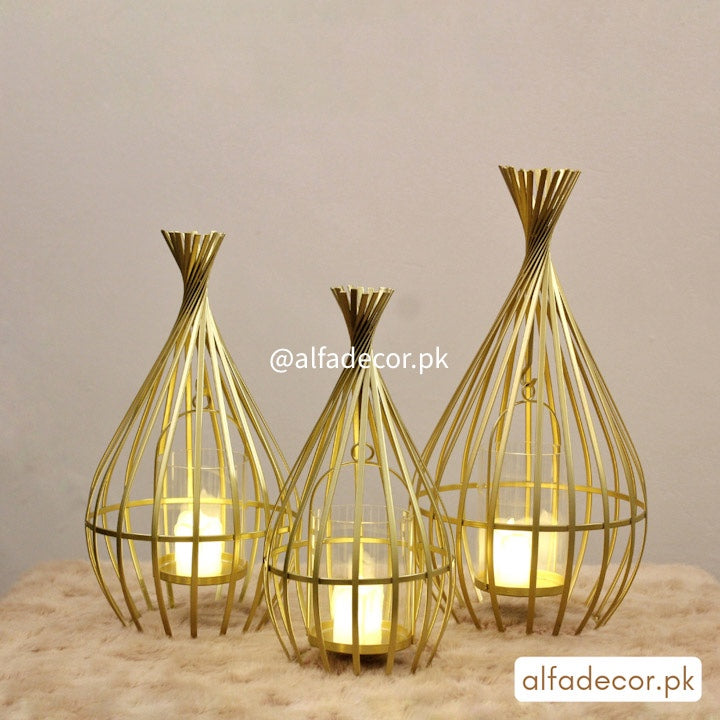Golden Pyramids - Candle Holders - Set