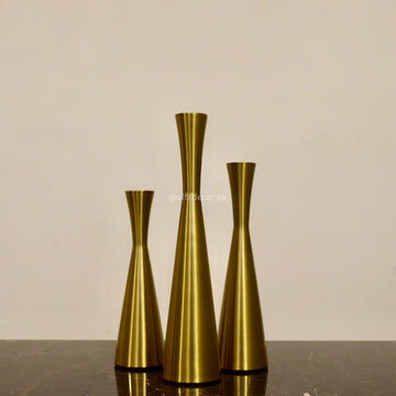 Sleek & Stylish Golden Radiance Candlesticks set