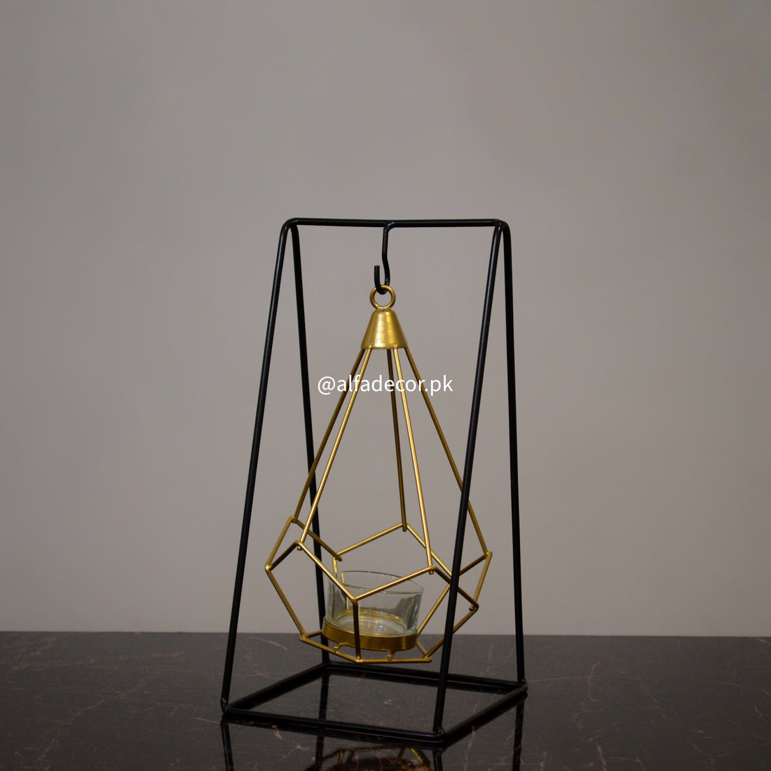 Stunning Geo Candle Nest