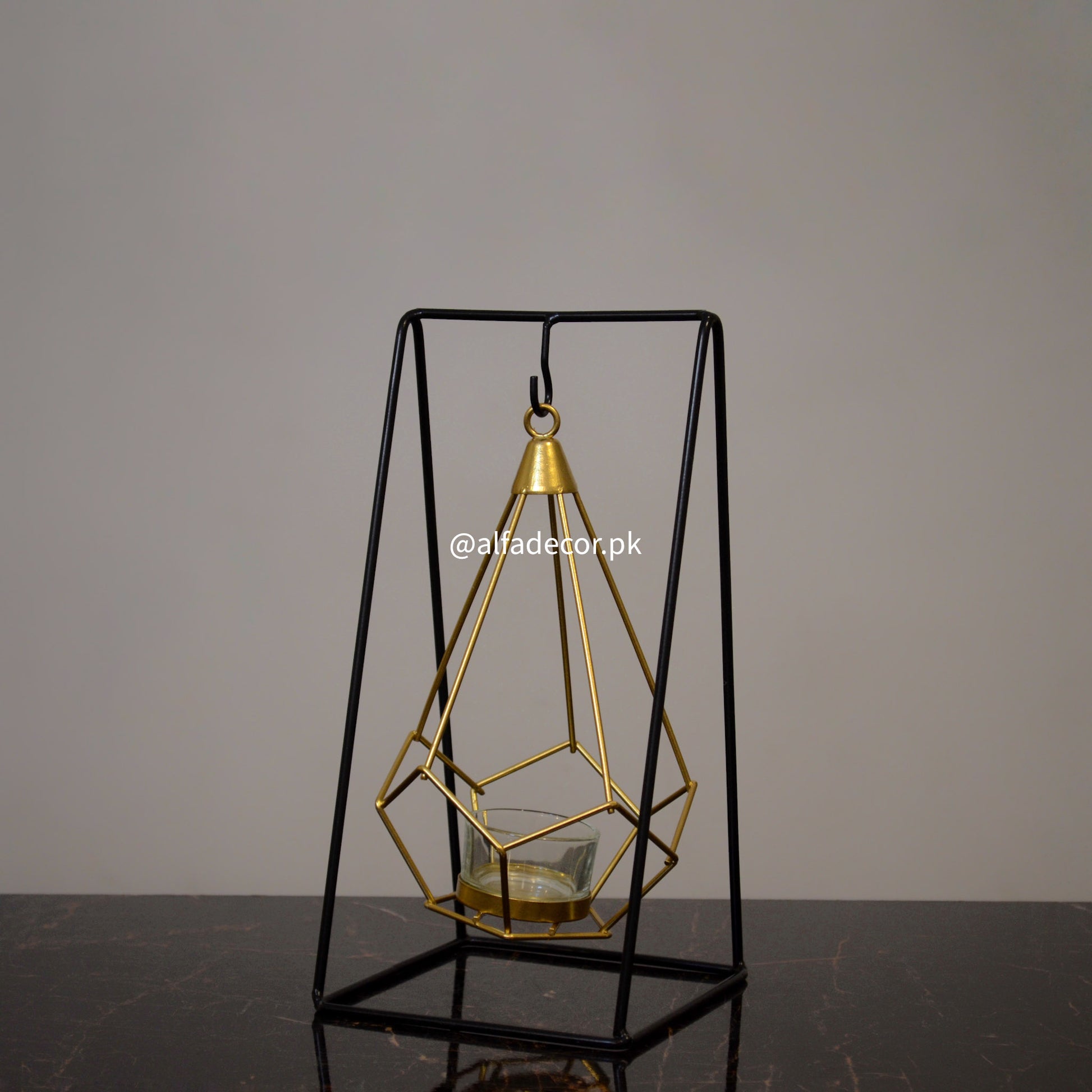 Stunning Geo Candle Nest